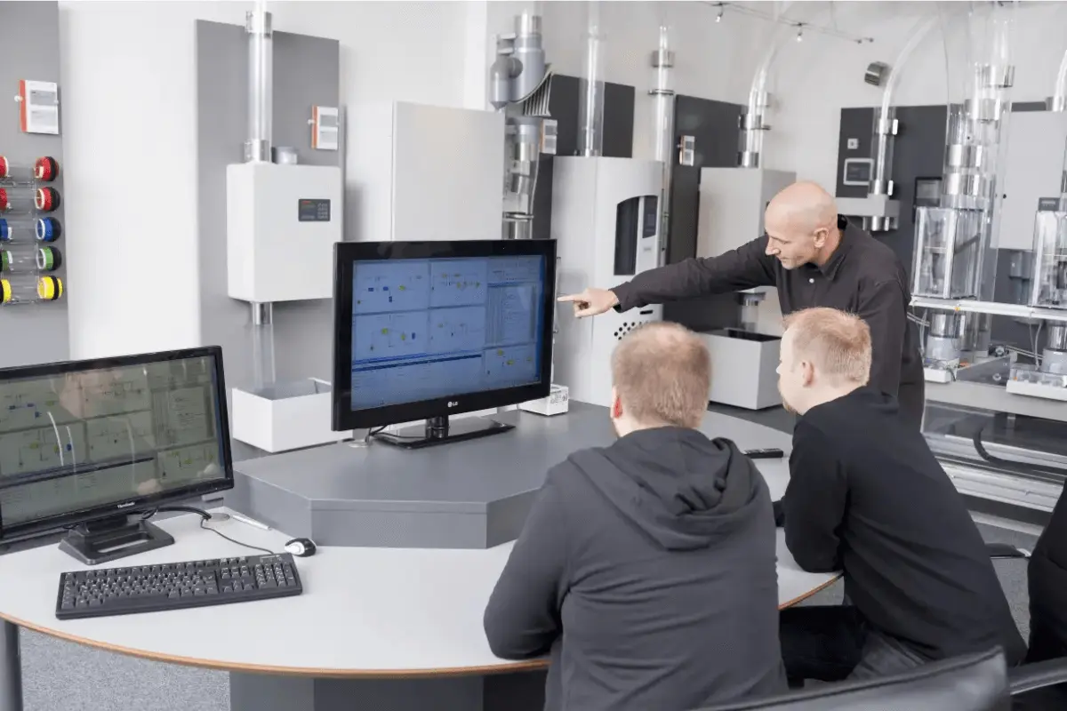 Trabajo en equipo Aerocom